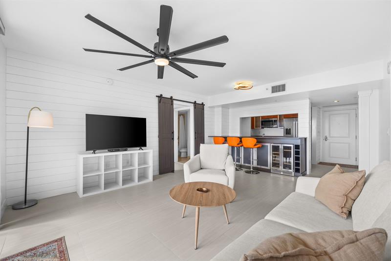 Image 5 of 49 For 610 Las Olas Blvd  1621