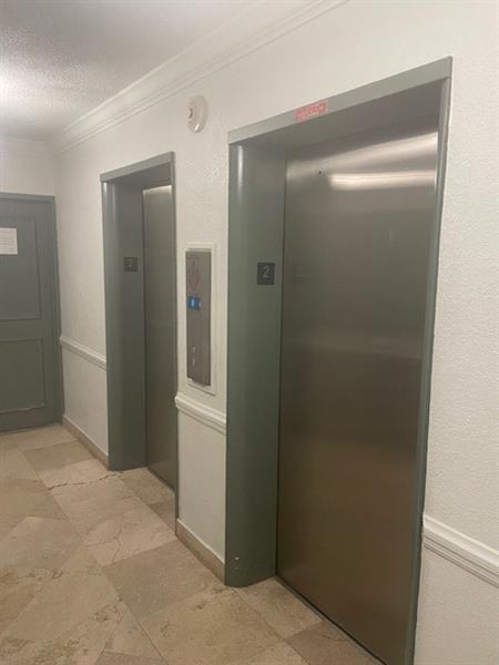 Image 26 of 28 For 2900 30th St  B-2