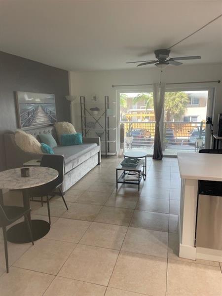 Image 9 of 28 For 2900 30th St  B-2