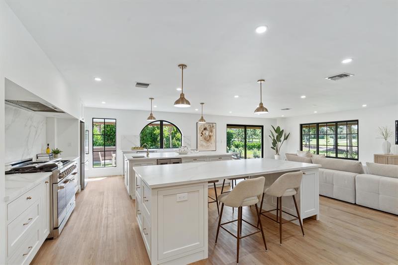 Image 10 of 43 For 4456 Hickory Drive