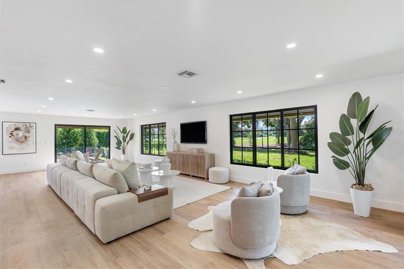 Image 11 of 43 For 4456 Hickory Drive