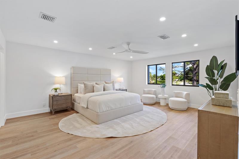 Image 23 of 43 For 4456 Hickory Drive