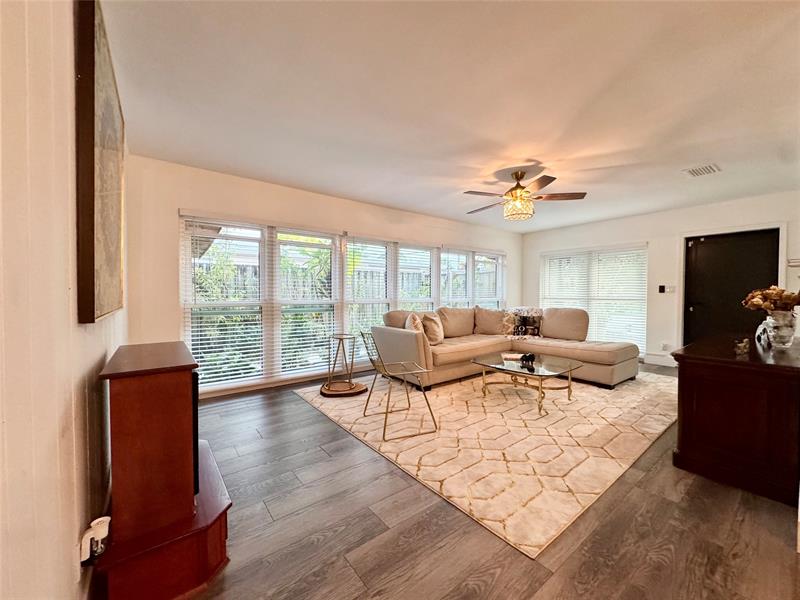 Image 2 of 59 For 2133 Coral Gardens Dr