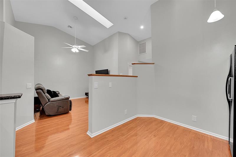 Image 13 of 25 For 7428 Pinewalk Dr S  18-4