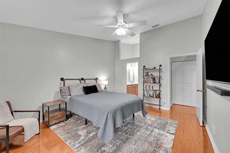 Image 20 of 25 For 7428 Pinewalk Dr S  18-4