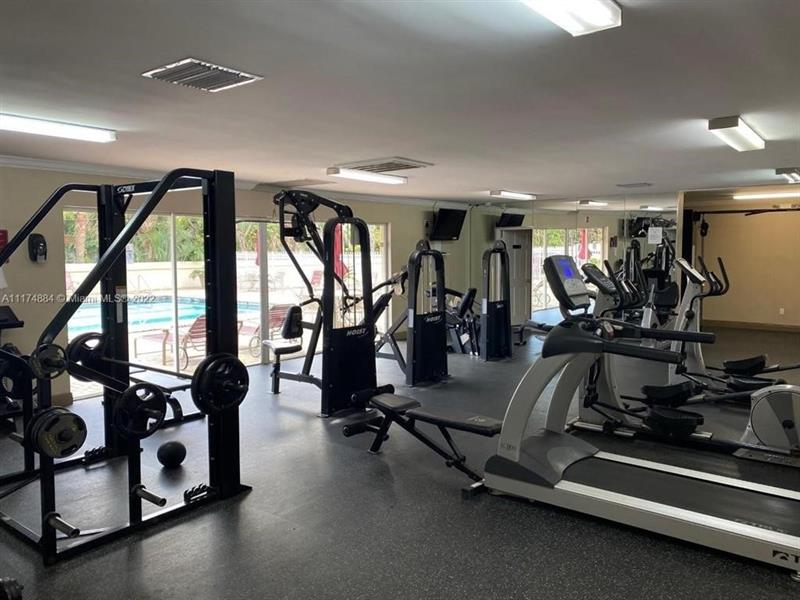 Image 37 of 44 For 1805 Sans Souci Blvd  403