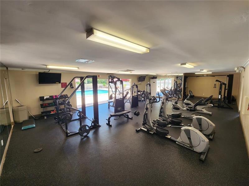 Image 38 of 44 For 1805 Sans Souci Blvd  403