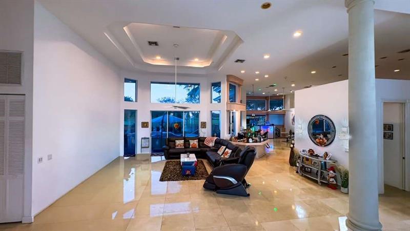 Image 10 of 41 For 1716 124th Way