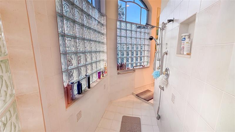 Image 20 of 41 For 1716 124th Way