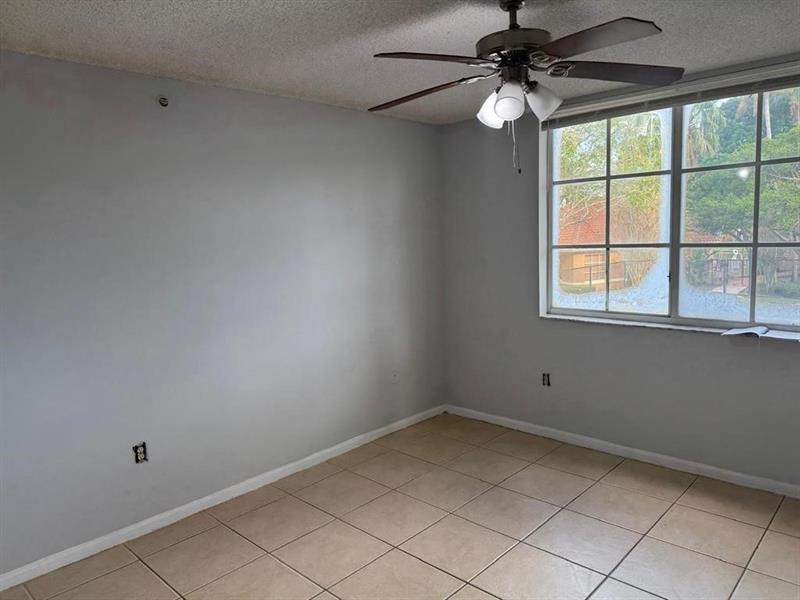 Image 16 of 28 For 4808 State Road 7  204