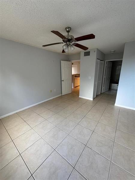 Image 8 of 28 For 4808 State Road 7  204