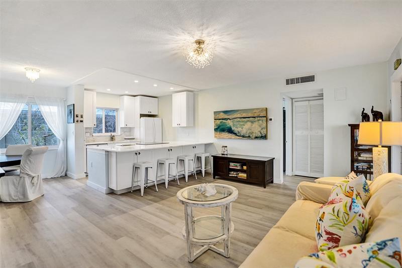 Image 3 of 19 For 4848 23 Avenue 9c