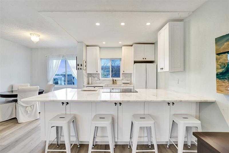 Image 6 of 19 For 4848 23 Avenue 9c