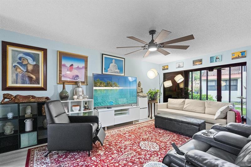 Image 10 of 39 For 3351 Emerald Oaks Dr 103