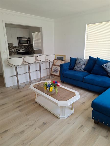 Image 4 of 11 For 684 37th St  3