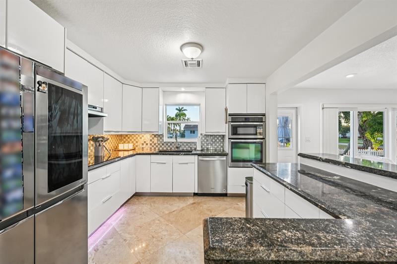 Image 10 of 39 For 600 5th Ct  