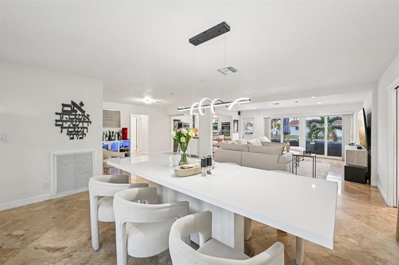 Image 9 of 39 For 600 5th Ct  