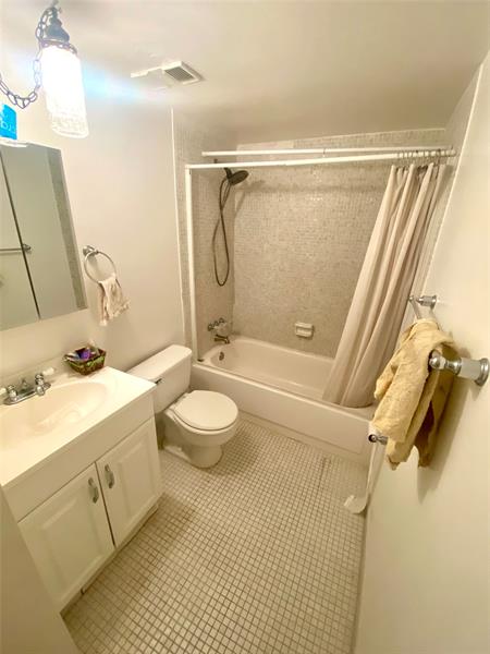 Image 10 of 13 For 6000 22nd Way 1f