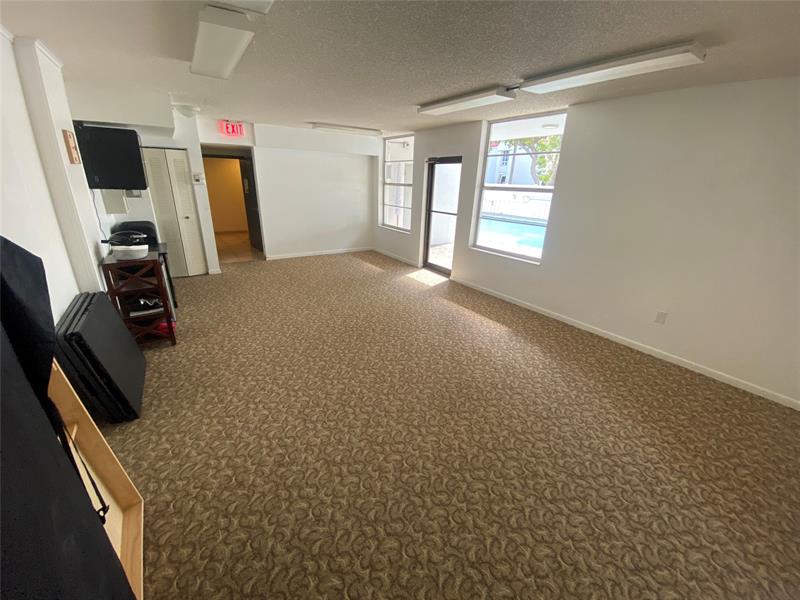 Image 12 of 13 For 6000 22nd Way 1f