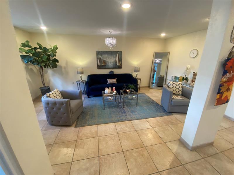 Image 4 of 13 For 6000 22nd Way 1f