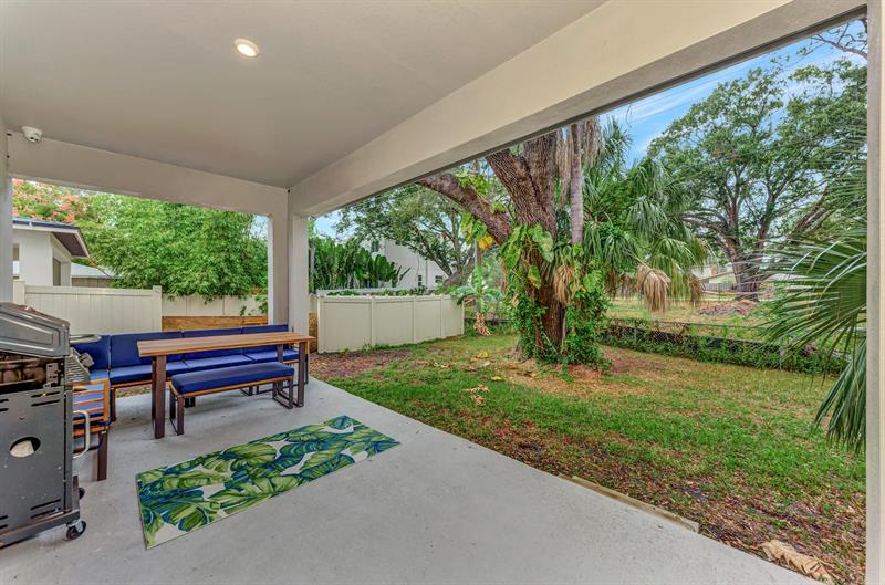 Image 46 of 48 For 2587 Temple Street