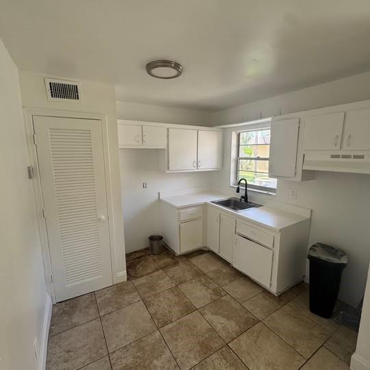 Image 5 of 8 For 5150 6th Ave  116