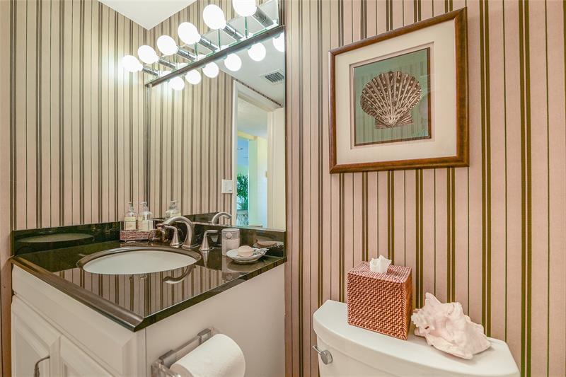 Image 30 of 65 For 3930 Inverrary Blvd  608 D