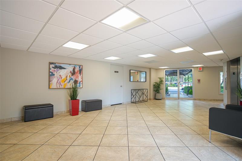 Image 44 of 65 For 3930 Inverrary Blvd  608 D