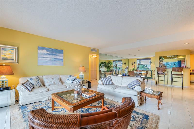 Image 5 of 65 For 3930 Inverrary Blvd  608 D