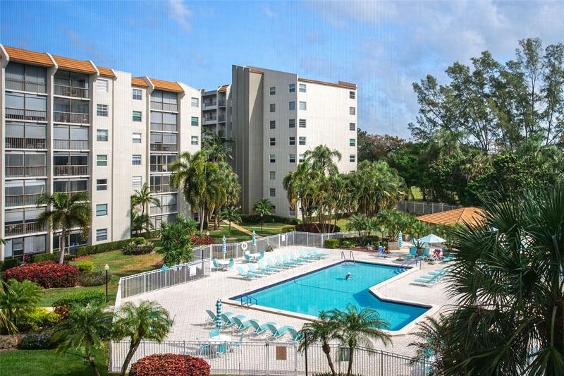 Image 53 of 65 For 3930 Inverrary Blvd  608 D