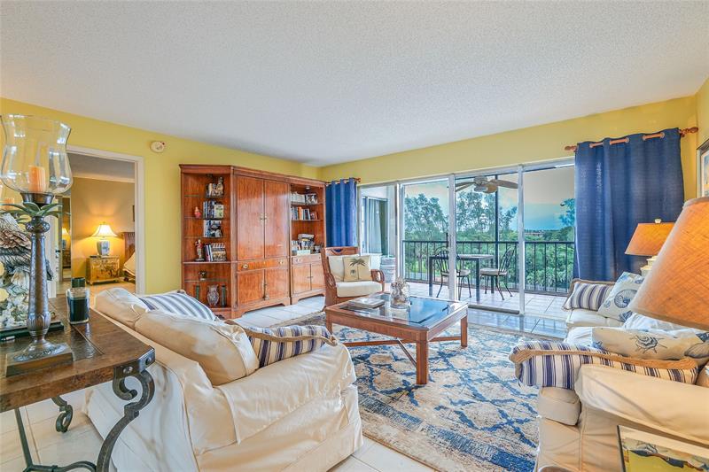 Image 7 of 65 For 3930 Inverrary Blvd  608 D