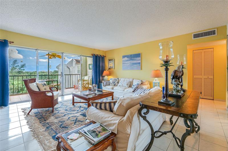 Image 8 of 65 For 3930 Inverrary Blvd  608 D