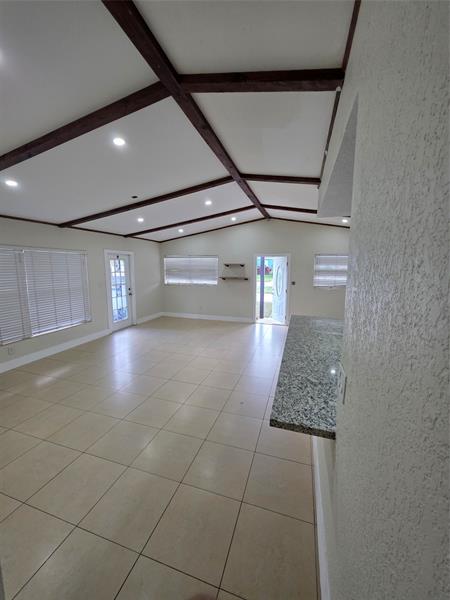 Image 10 of 27 For 341 Delaware Ave