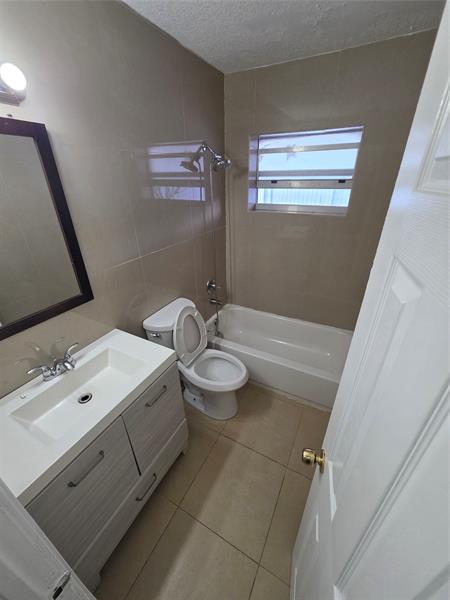 Image 17 of 27 For 341 Delaware Ave