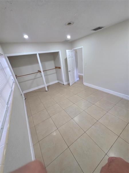 Image 22 of 27 For 341 Delaware Ave