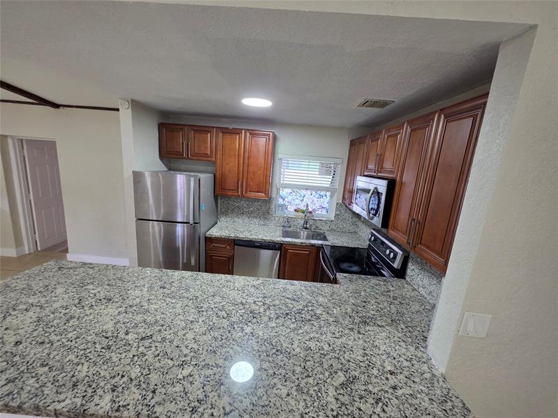 Image 3 of 27 For 341 Delaware Ave