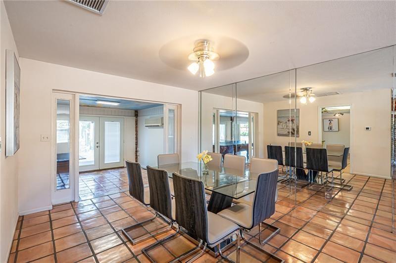 Image 10 of 30 For 4620 25th Ave