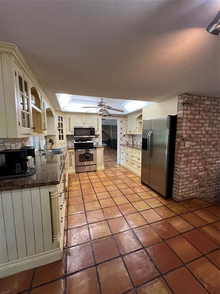 Image 28 of 30 For 4620 25th Ave