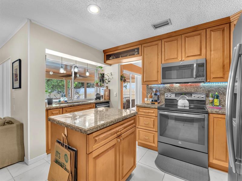 Image 13 of 36 For 3721 114th Ln