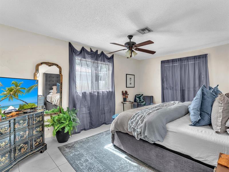 Image 19 of 36 For 3721 114th Ln