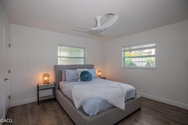 Image 12 of 13 For 19 16th St  