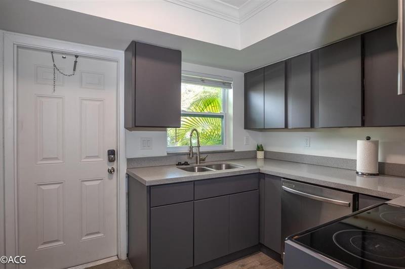 Image 5 of 13 For 19 16th St  