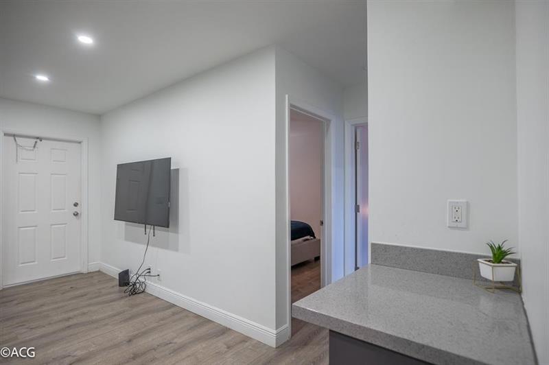 Image 8 of 13 For 19 16th St  