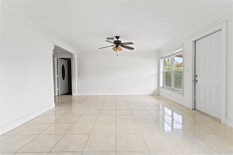 Image 11 of 47 For 4184 49th Ct