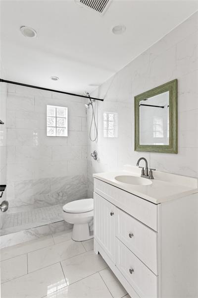 Image 13 of 47 For 4184 49th Ct