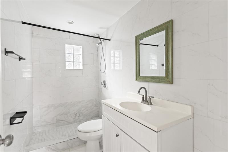 Image 14 of 47 For 4184 49th Ct