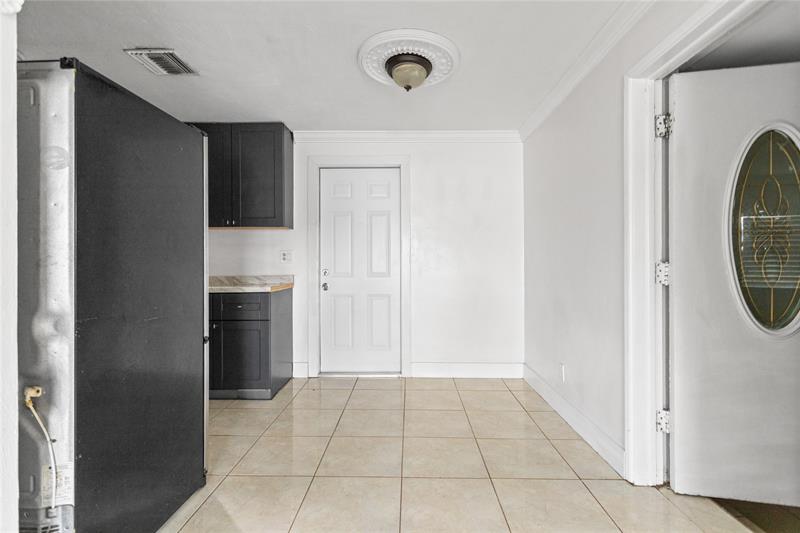 Image 15 of 47 For 4184 49th Ct