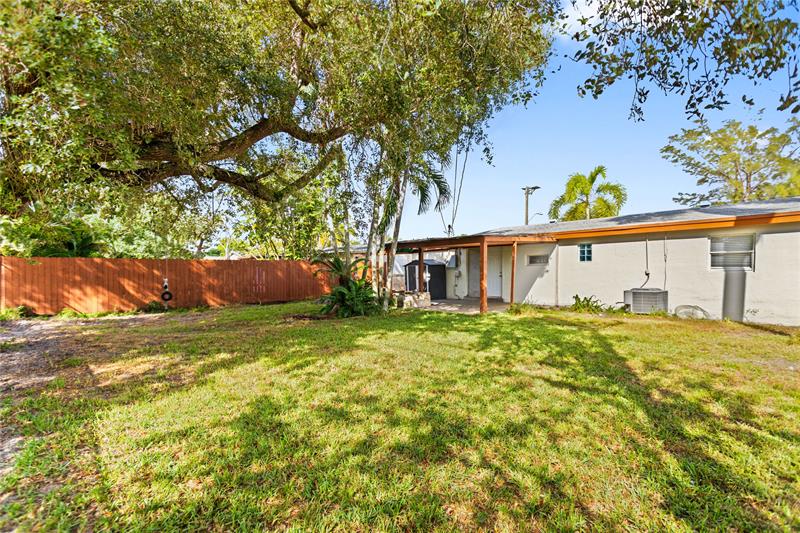 Image 39 of 47 For 4184 49th Ct