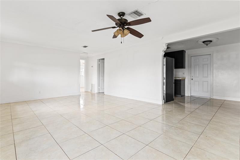 Image 7 of 47 For 4184 49th Ct