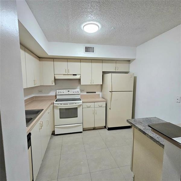 Image 7 of 22 For 3600 56th Ave  105